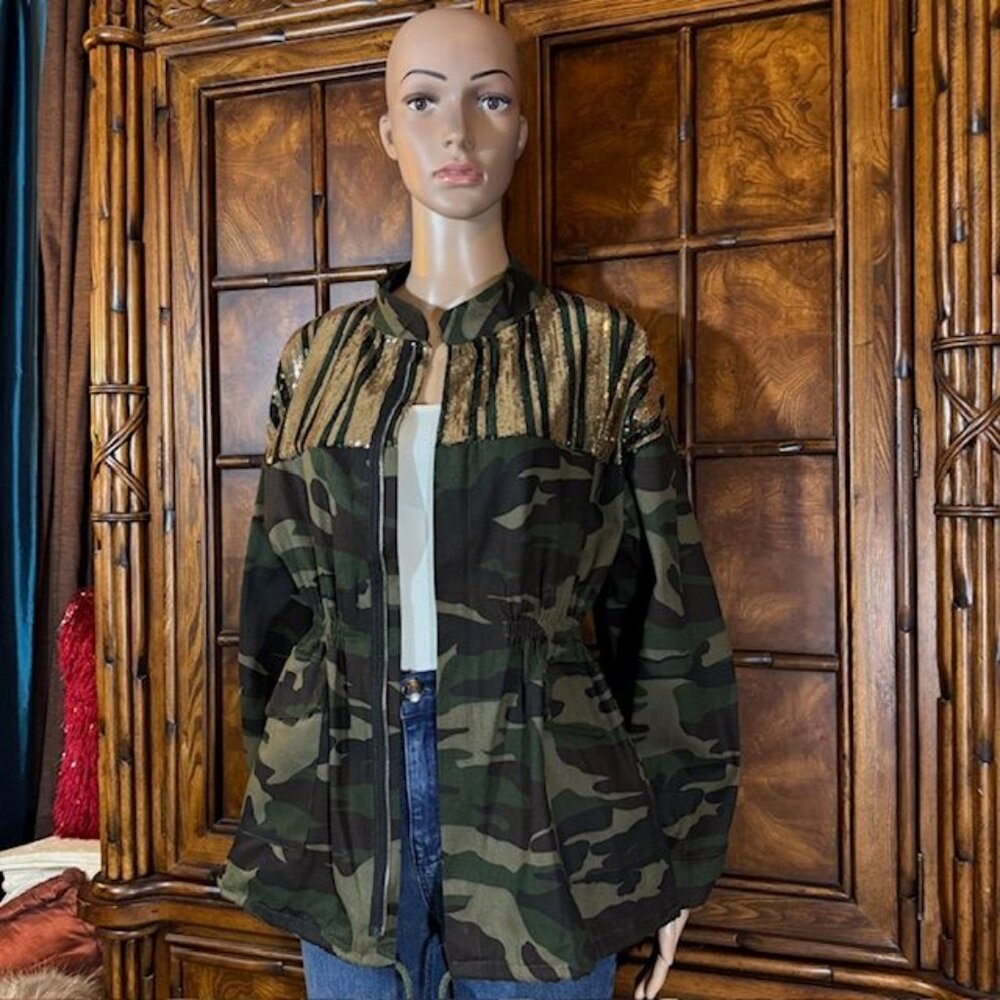 Nwot Camo Stripe Sequin Drawstring Adjustable Bub… - image 2